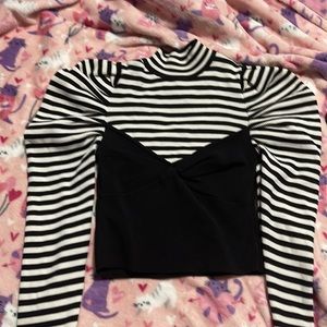 Zara sweater is in good condition
